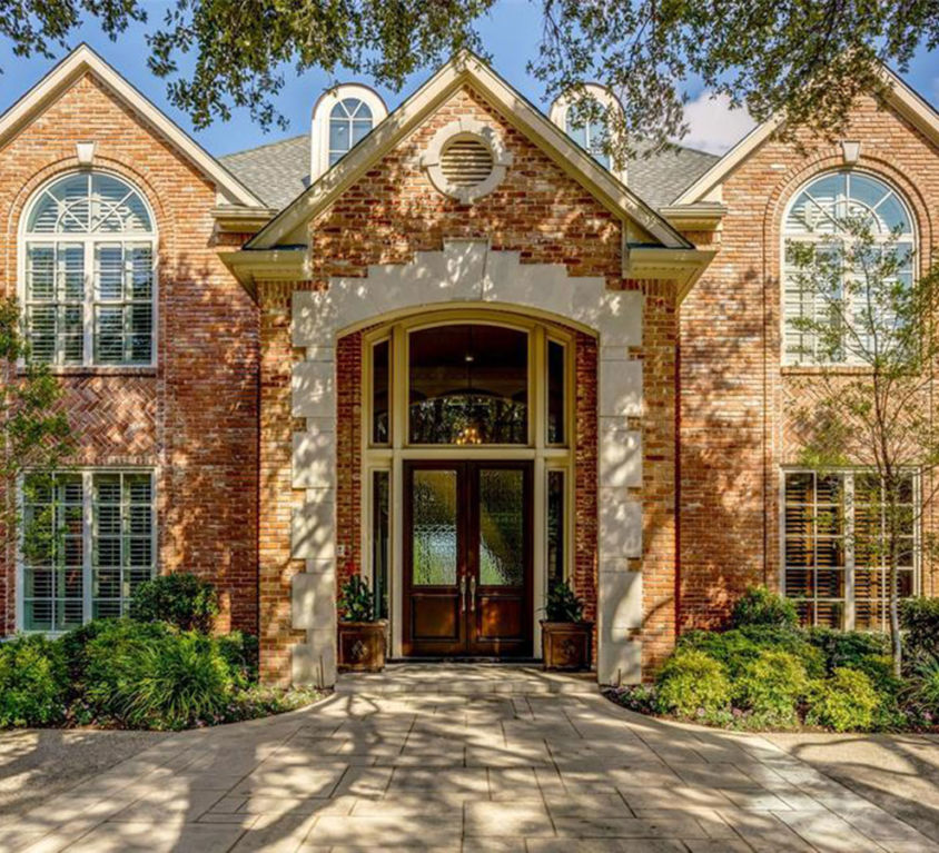 Refined Luxury Real Estate in Dallas Front of House
